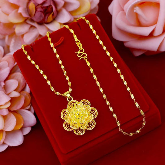 Vintage Flower Pendant Necklace