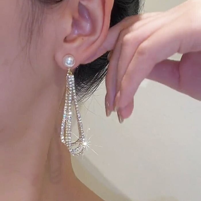 Drop chain earrings